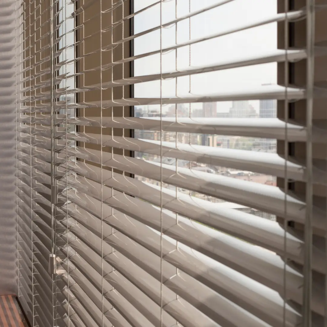 Professional venetian blind installation service Abu Dhabi home